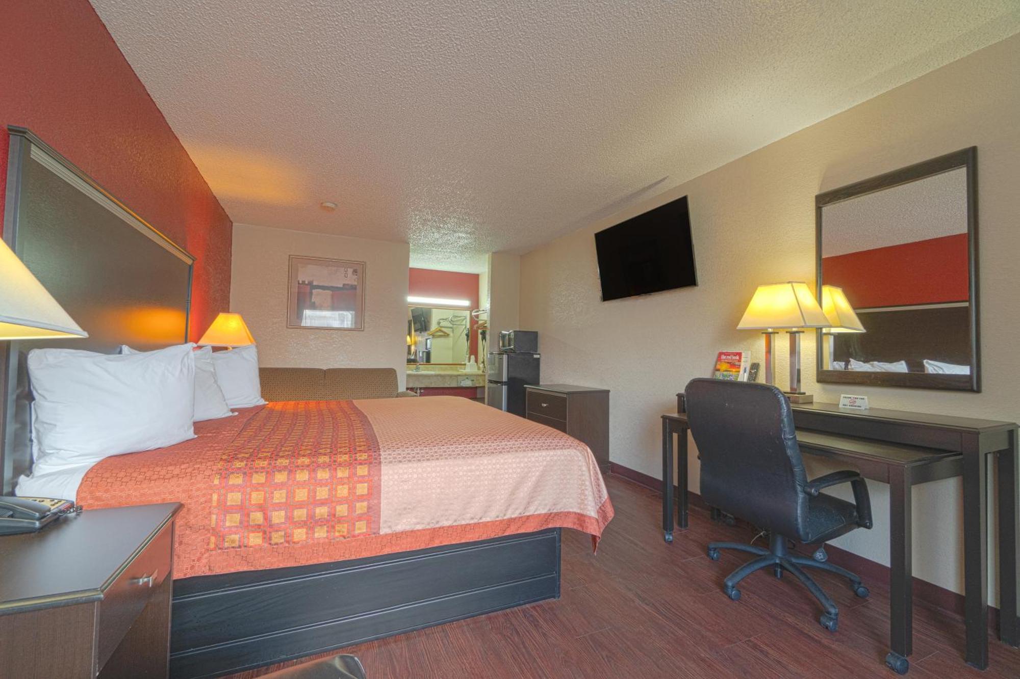 Regency Inn & Suites By Oyo Bay City Tx ภายนอก รูปภาพ