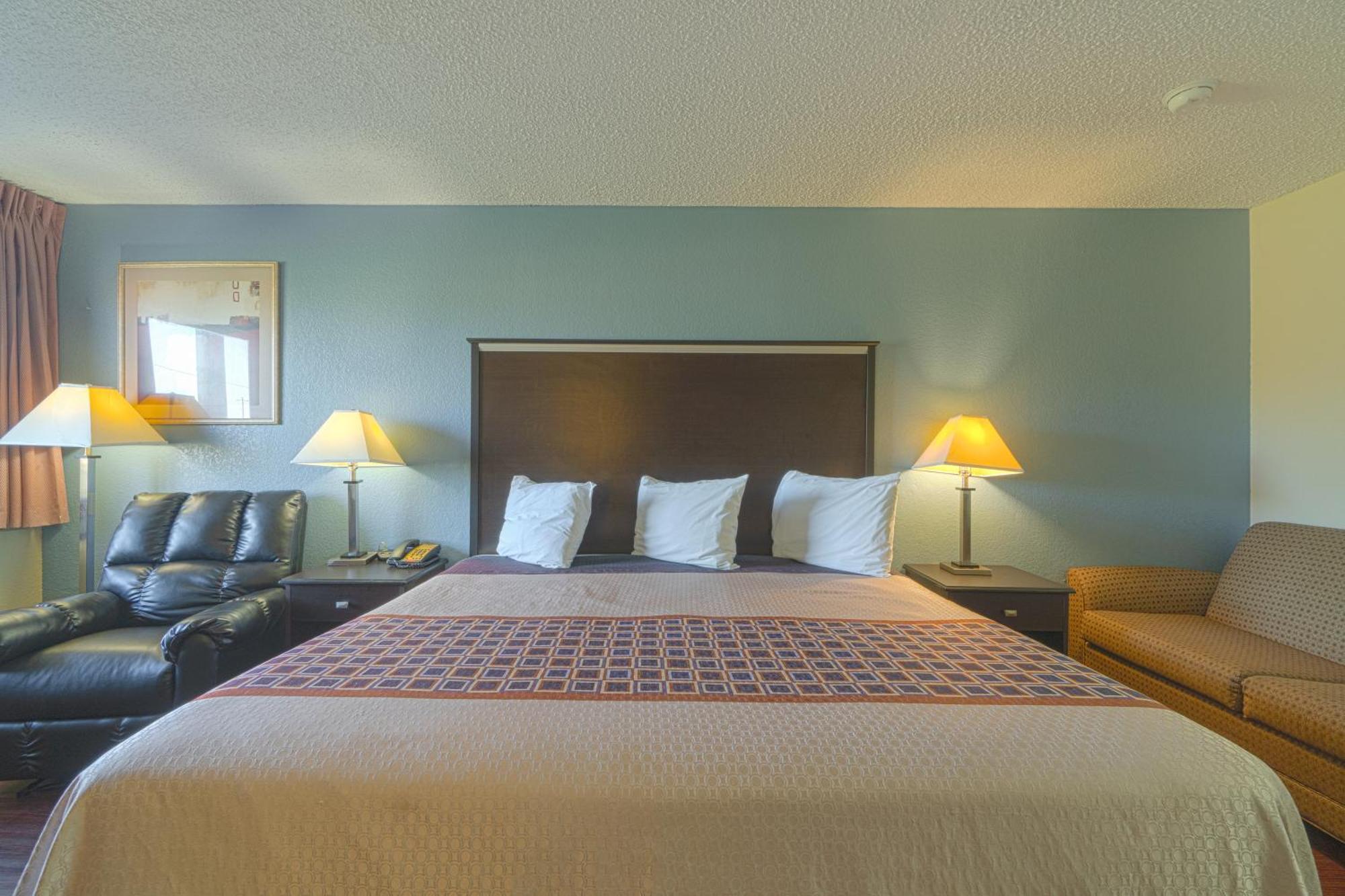 Regency Inn & Suites By Oyo Bay City Tx ภายนอก รูปภาพ