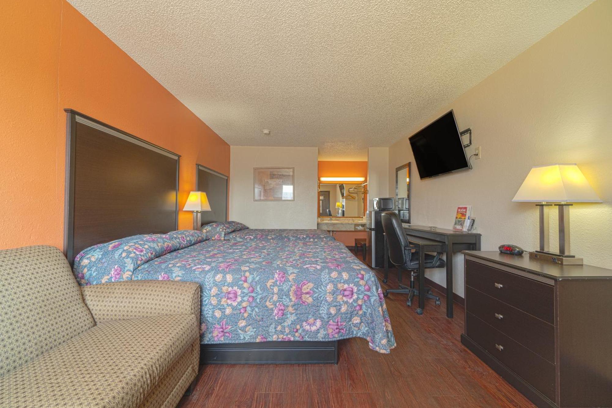 Regency Inn & Suites By Oyo Bay City Tx ภายนอก รูปภาพ