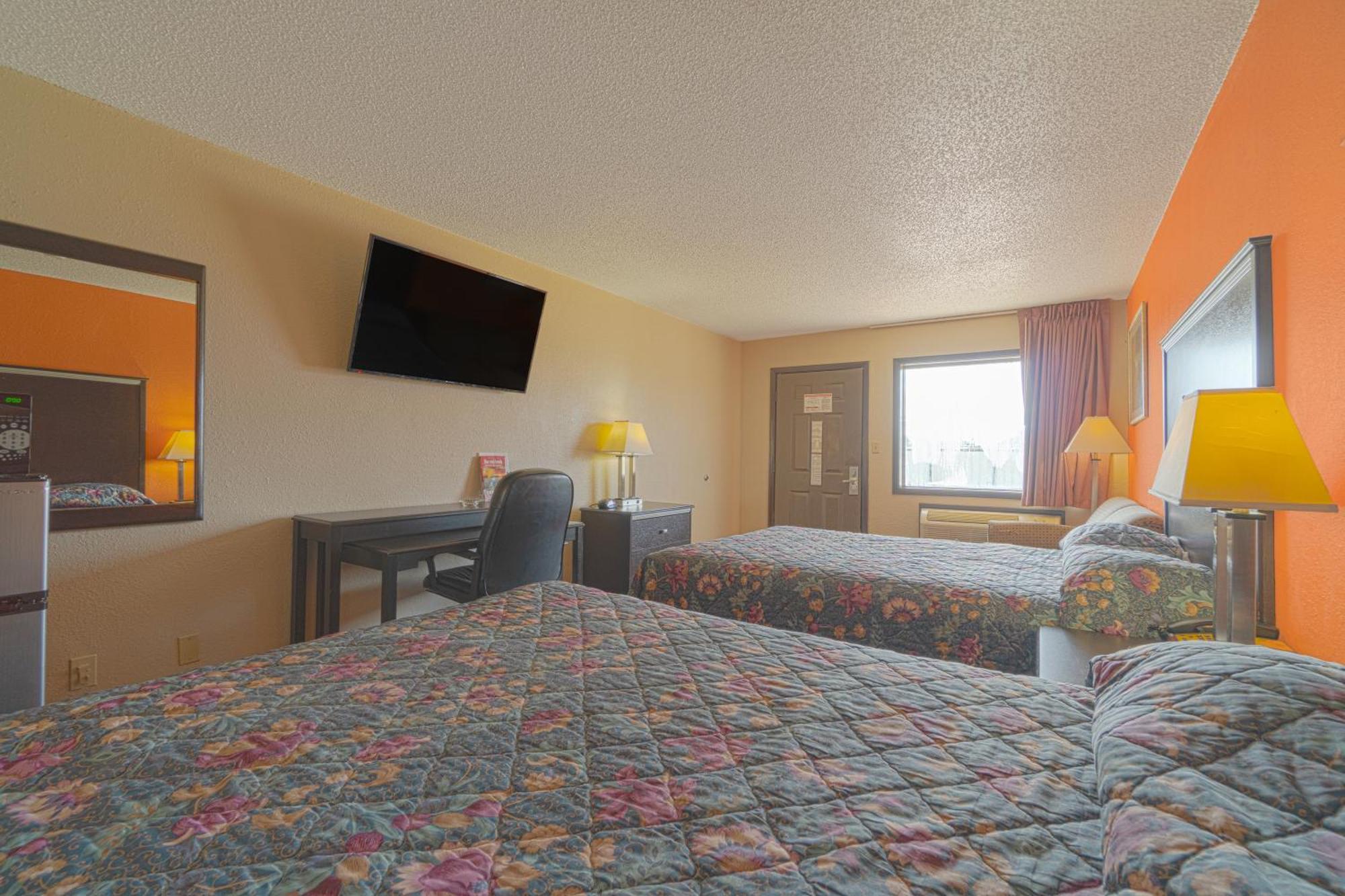 Regency Inn & Suites By Oyo Bay City Tx ภายนอก รูปภาพ