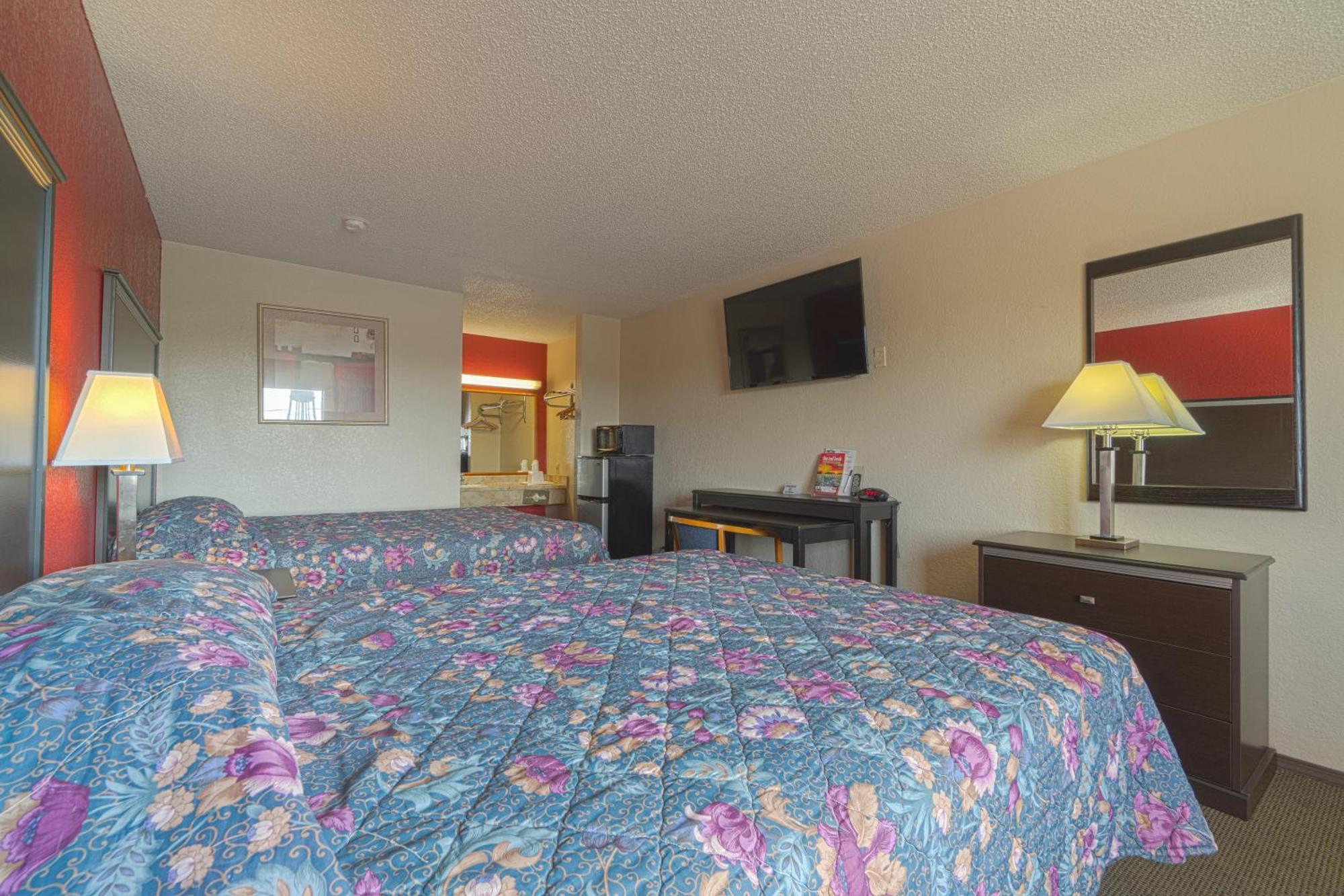 Regency Inn & Suites By Oyo Bay City Tx ภายนอก รูปภาพ