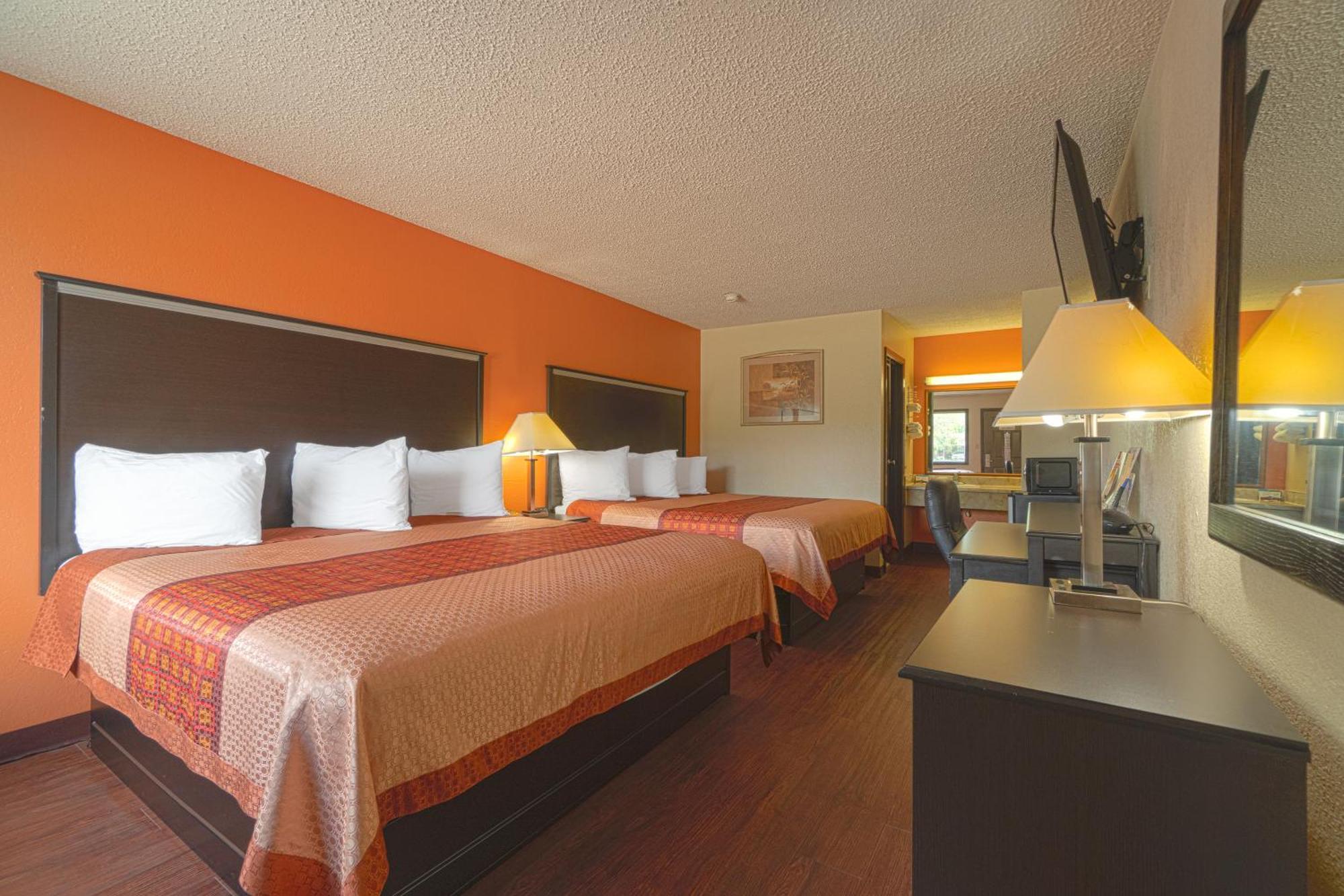 Regency Inn & Suites By Oyo Bay City Tx ภายนอก รูปภาพ