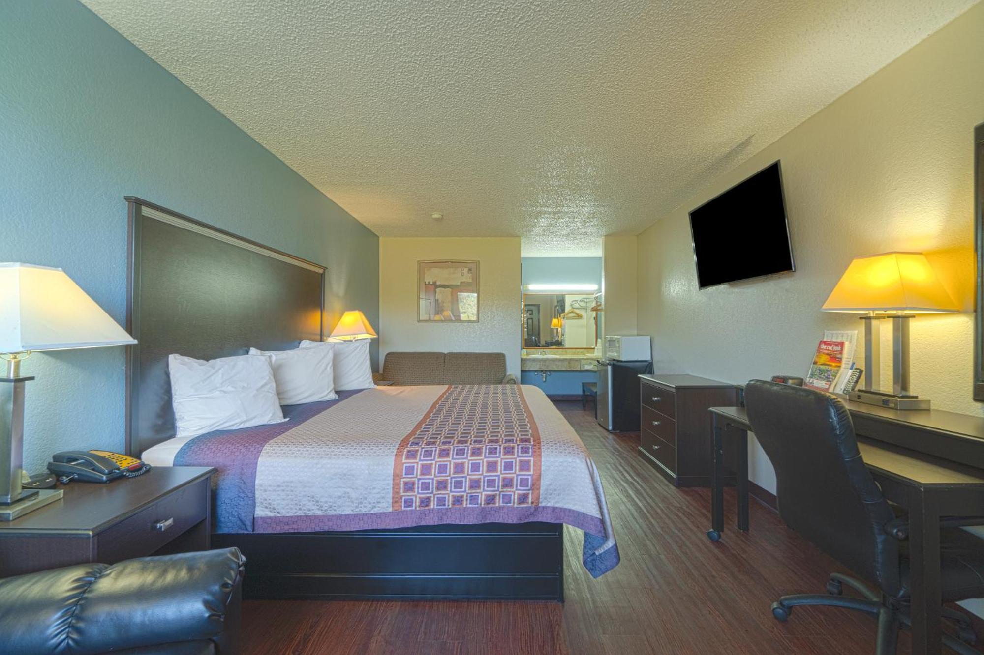 Regency Inn & Suites By Oyo Bay City Tx ภายนอก รูปภาพ